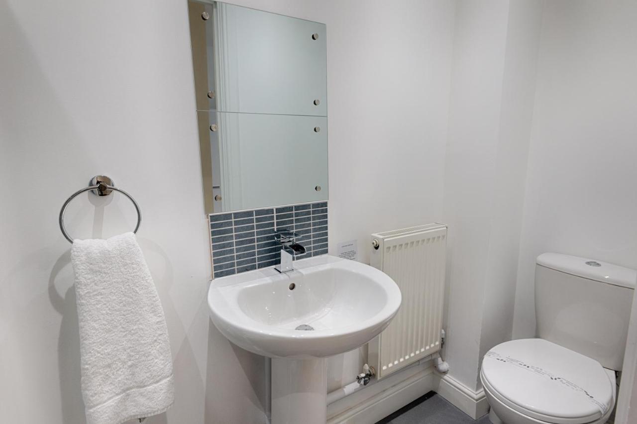 Eaton House 2 - Tv In Every Bedroom! Swansea Exterior foto